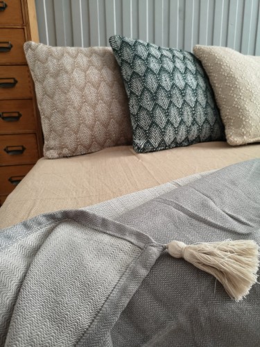 zdjecie cienkich narzut aranzacja